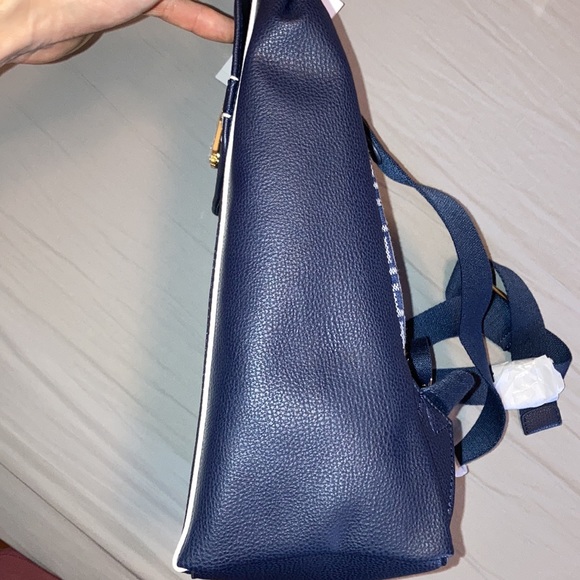 Tommy Hilfiger / Navy Blue Backpack - Picture 12 of 12